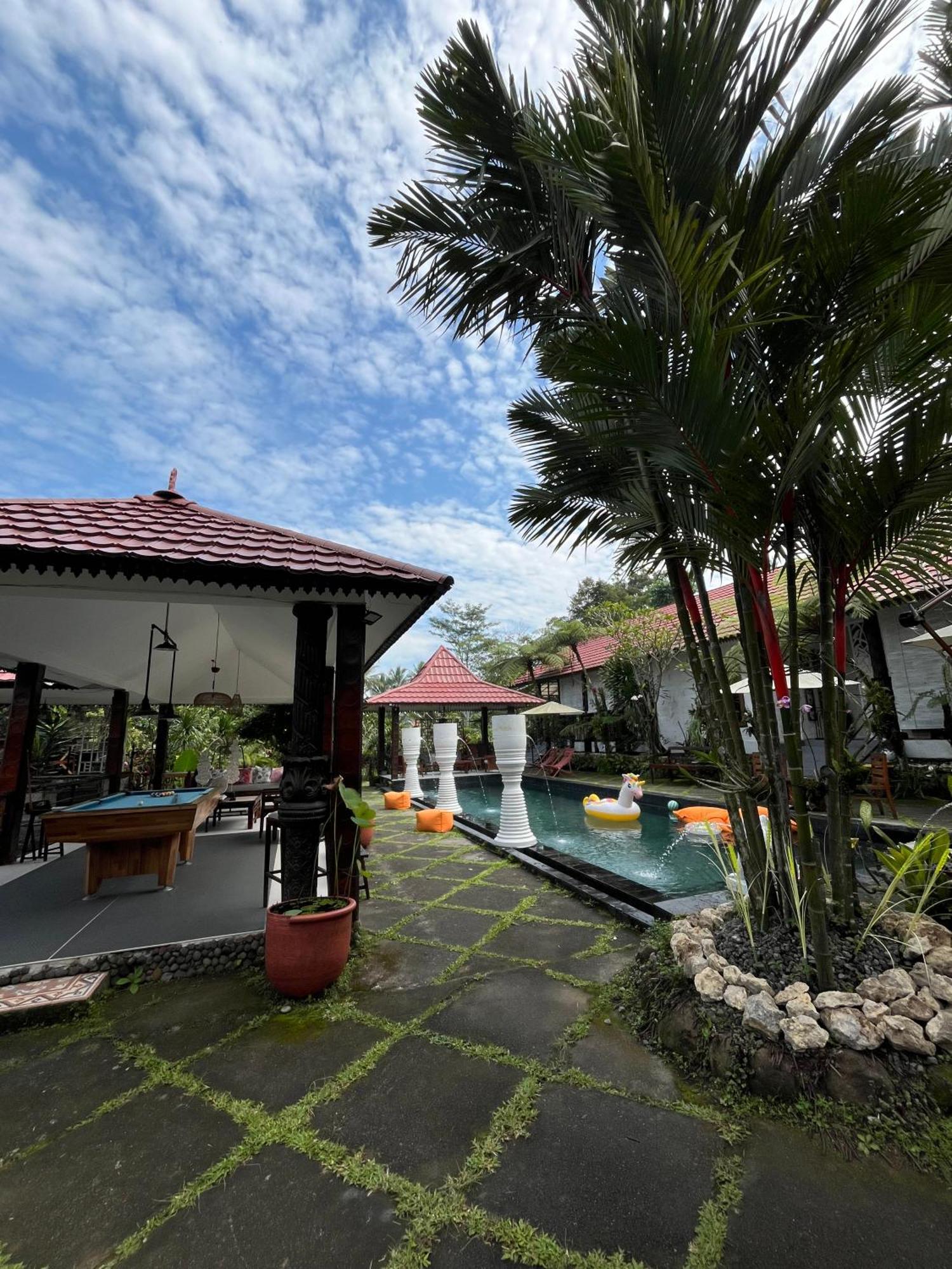 Villa Padi Cangkringan Экстерьер фото